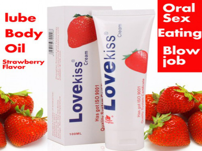 gel-boi-tron-love-kiss-huong-dau-100ml-5